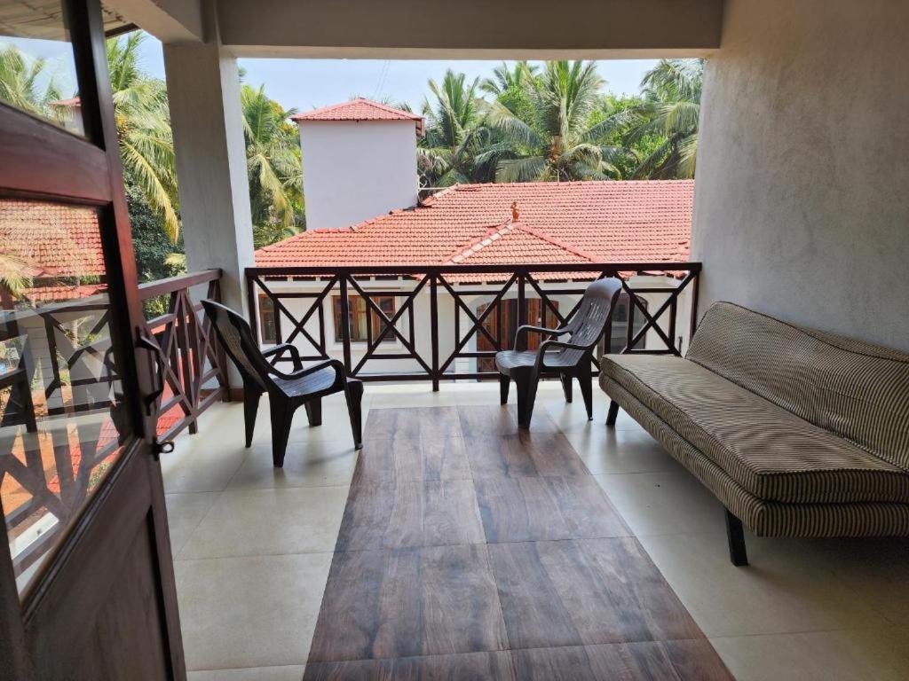 Coastal Suites Apart Hotel ---- 8 Minutes Walk To Beach Benaulim Exterior foto