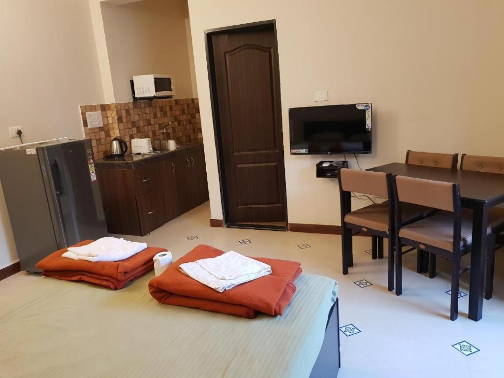 Coastal Suites Apart Hotel ---- 8 Minutes Walk To Beach Benaulim Exterior foto